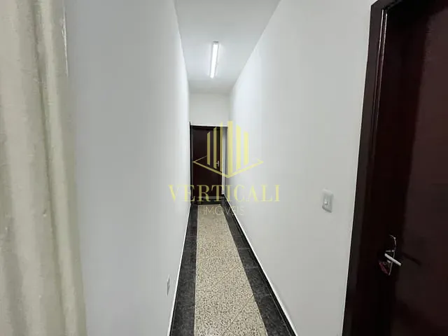Sala com 16m², para alugar, no bairro Duque de Caxias em Cuiabá