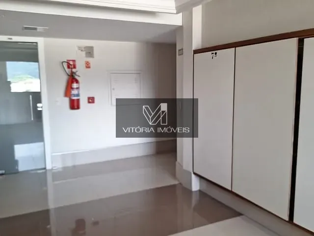 Sala à venda, no bairro Santa Lúcia em Vitória