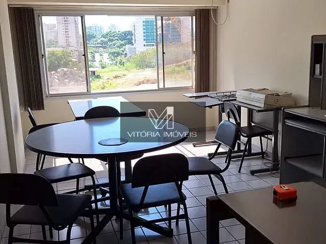 Sala à venda, no bairro Santa Lúcia em Vitória