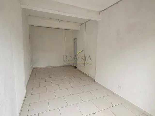 Sala para alugar, no bairro Centro em Piracaia