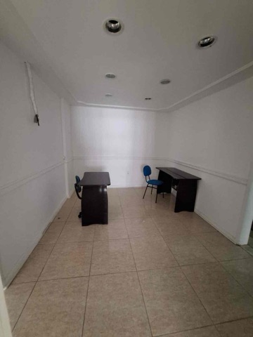 Sala com 64m² 3 quartos e 1 banheiro, à venda, no bairro Centro em Campos dos Goytacazes