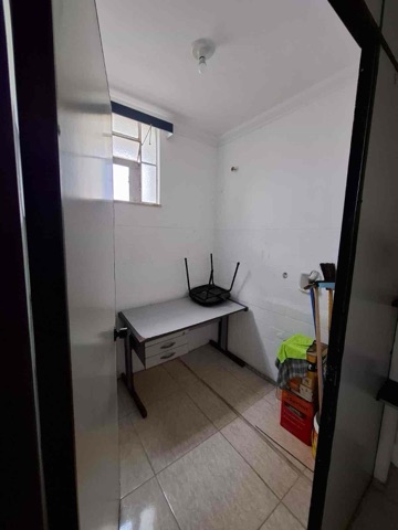 Sala com 64m² 3 quartos e 1 banheiro, à venda, no bairro Centro em Campos dos Goytacazes