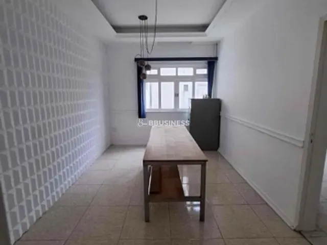 Sala com 64m² 3 quartos e 1 banheiro, à venda, no bairro Centro em Campos dos Goytacazes