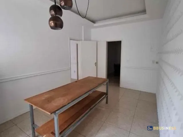 Sala com 64m² 3 quartos e 1 banheiro, à venda, no bairro Centro em Campos dos Goytacazes