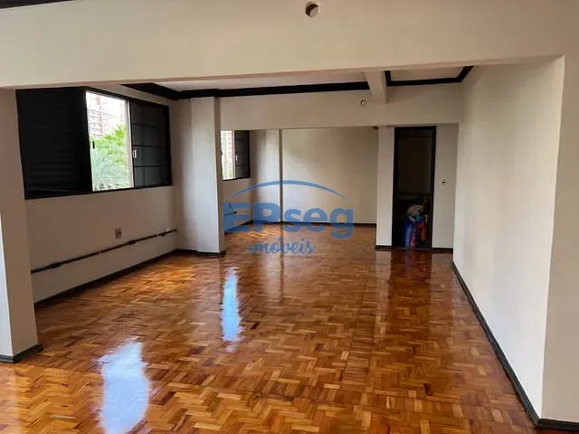 Sala para alugar, no bairro Centro em Londrina