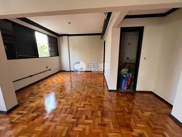 Sala para alugar, no bairro Centro em Londrina