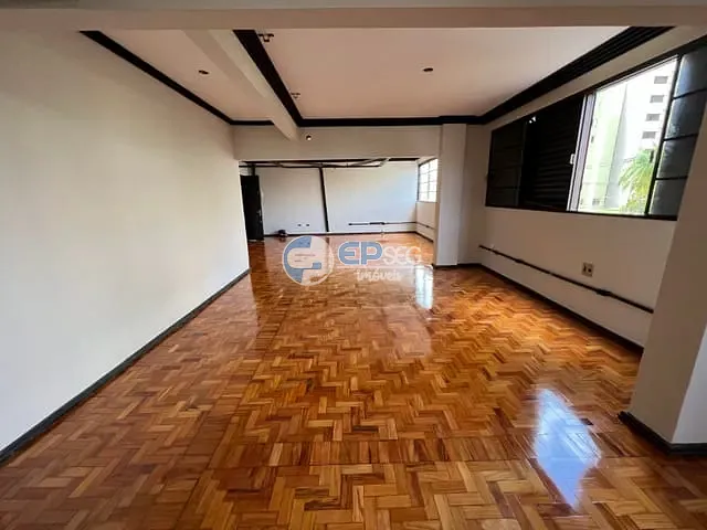 Sala para alugar, no bairro Centro em Londrina