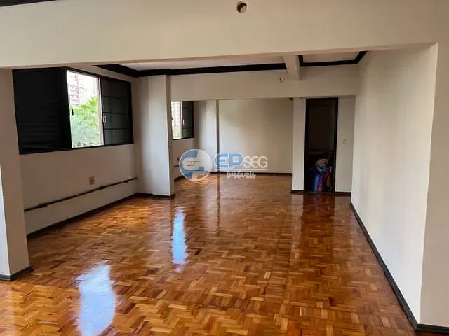 Sala para alugar, no bairro Centro em Londrina