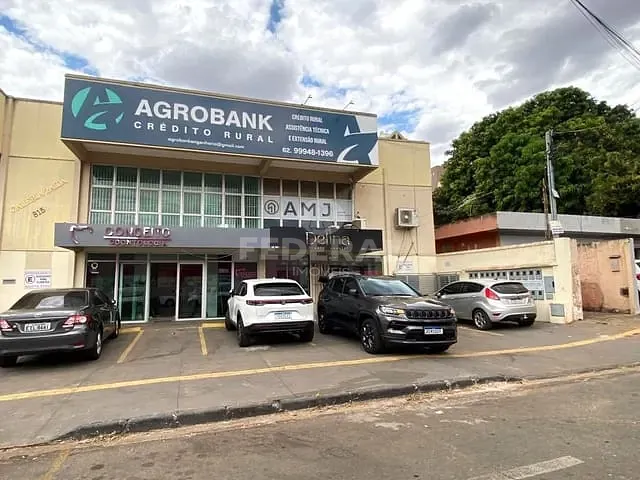 Sala para alugar, no bairro Setor Bueno em Goiânia