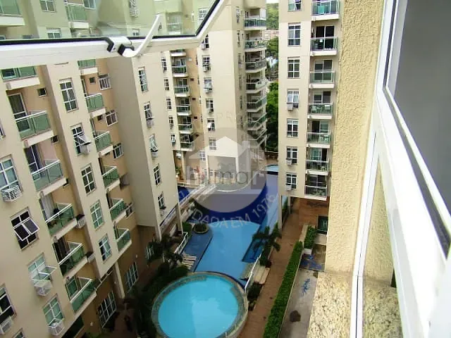 Sala com 22m², à venda ou para alugar, no bairro Taquara em Rio de Janeiro