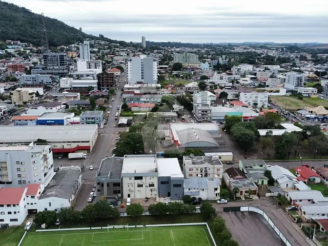 Sala com 44m², para alugar, no bairro Languiru em Teutônia