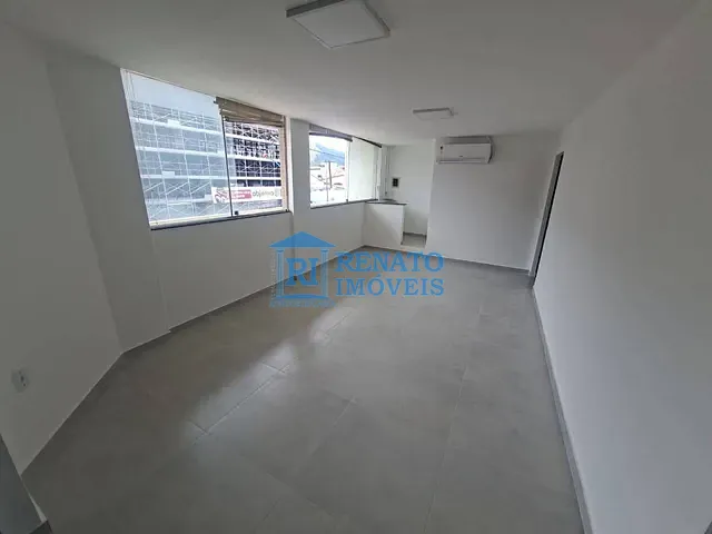 Sala para alugar, no bairro Centro em Maricá