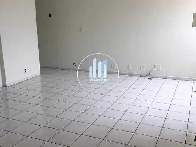 Sala com 40m², para alugar, no bairro Centro em Pouso Alegre