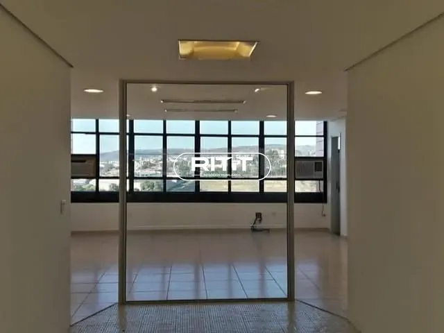 Sala com 110m², à venda, no bairro Centro em Valinhos