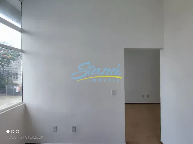 Sala com 66m², para alugar, no bairro Centro em Vinhedo