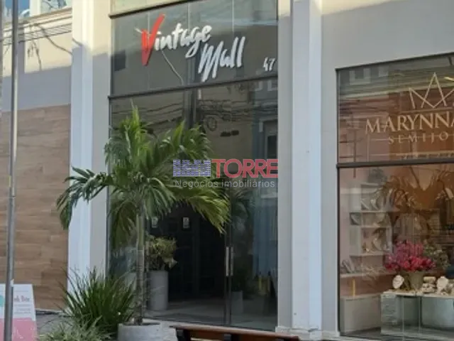 Sala com 31m², à venda ou para alugar, no bairro Centro em Ilhéus