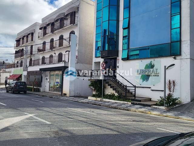 Sala à venda ou para alugar, no bairro Centro em Mogi das Cruzes