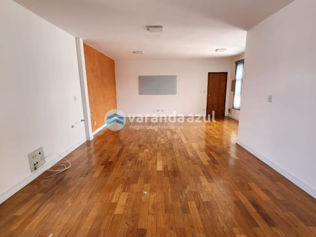 Sala à venda ou para alugar, no bairro Centro em Mogi das Cruzes