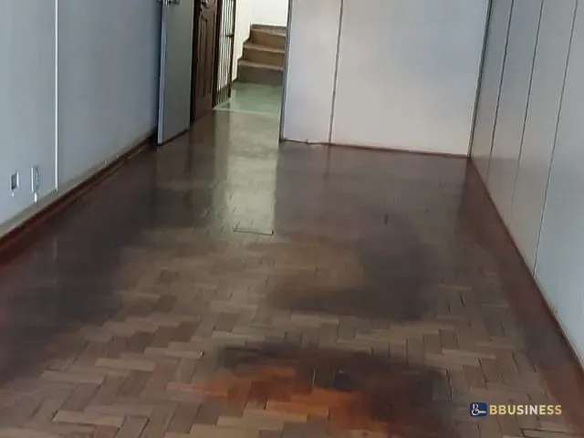 Sala à venda, no bairro Centro em Campos dos Goytacazes
