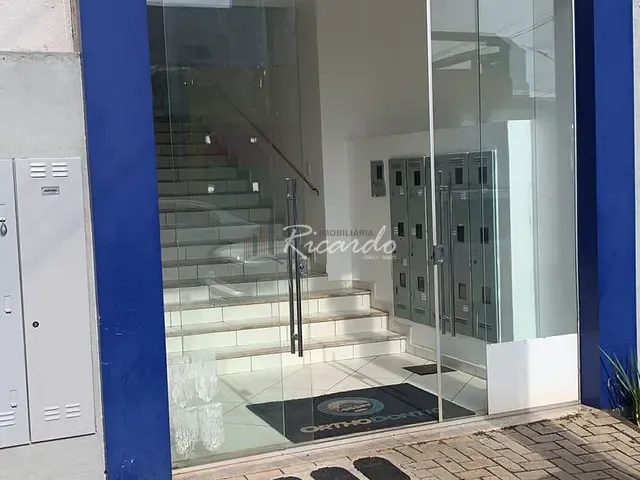 Sala para alugar, no bairro Centro em Arapongas