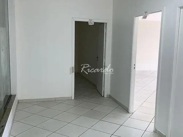 Sala para alugar, no bairro Centro em Arapongas