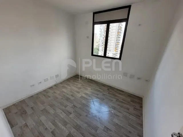 Sala com 33m², para alugar, no bairro Santana em São Paulo
