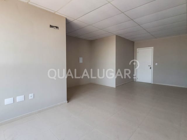 Sala para alugar, no bairro Aeroporto em Tubarão
