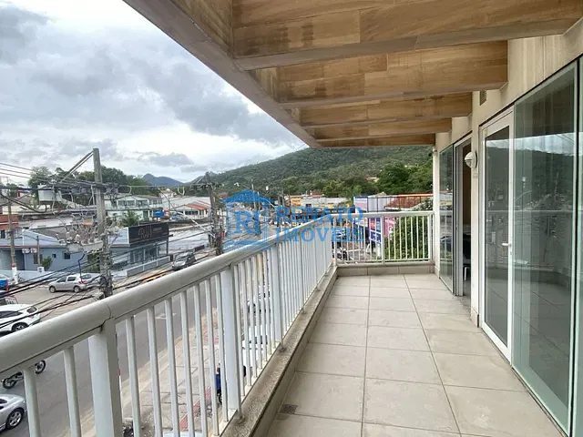 Sala à venda, no bairro Flamengo em Maricá