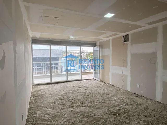 Sala à venda, no bairro Flamengo em Maricá