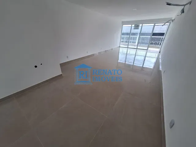 Sala à venda ou para alugar, no bairro Flamengo em Maricá