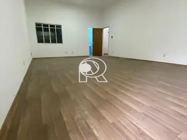 Sala para alugar, no bairro Centro em Registro