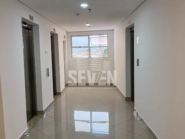 Sala com 32m², à venda ou para alugar, no bairro Centro em Bauru