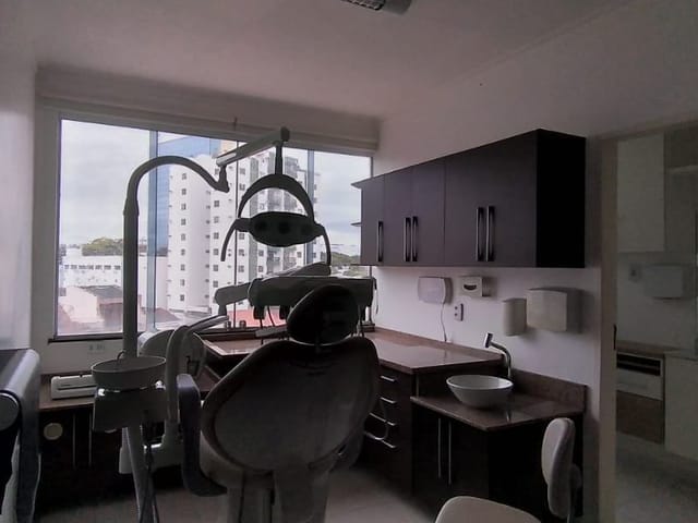 Sala à venda, no bairro Centro em Taubaté