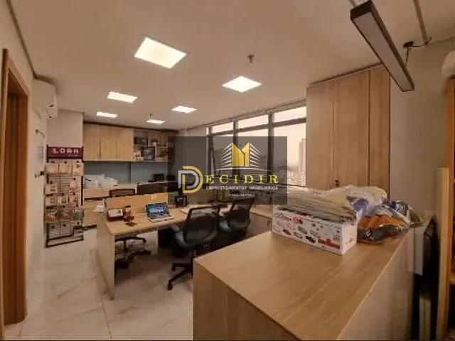 Sala com 45m², para alugar, no bairro Quarta Parada em São Paulo