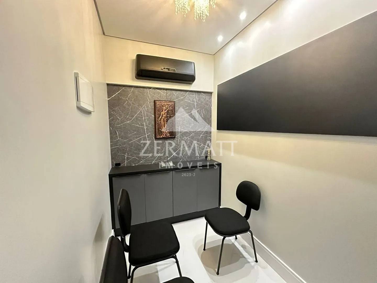 Sala Comercial Mobiliada no Centro de Blumenau - Pronta para Entrar! — foto 6