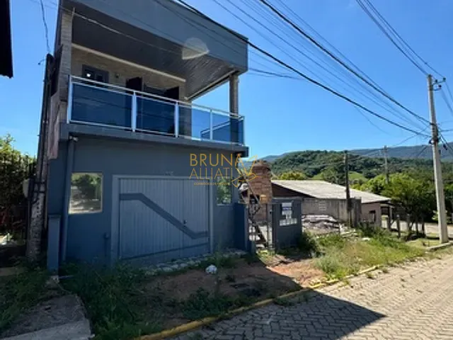Prédio para alugar, no bairro Centro em Nova Hartz