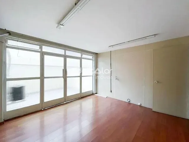 Sala com 220m², para alugar, no bairro Ouro Preto em Belo Horizonte