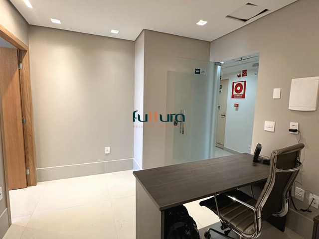 Sala com 43m², para alugar, no bairro Jardim Goiás em Goiânia