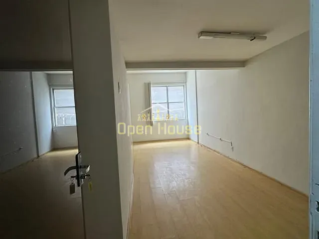 Sala à venda, no bairro Vila Santa Cecília em Volta Redonda