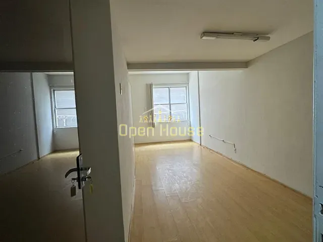 Sala à venda, no bairro Vila Santa Cecília em Volta Redonda