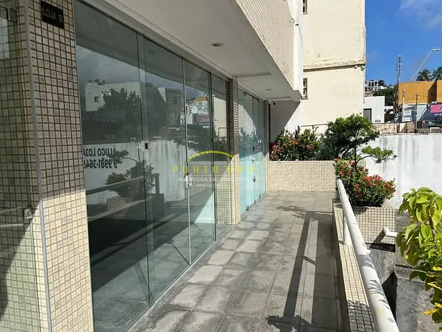 Sala à venda, no bairro Amaralina em Salvador