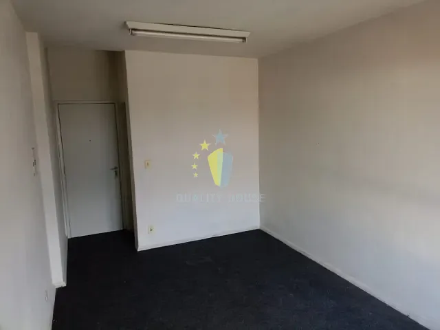 Sala com 20m², à venda ou para alugar, no bairro Saúde em Rio de Janeiro