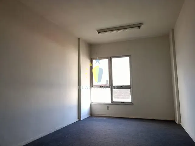 Sala com 20m², à venda ou para alugar, no bairro Saúde em Rio de Janeiro