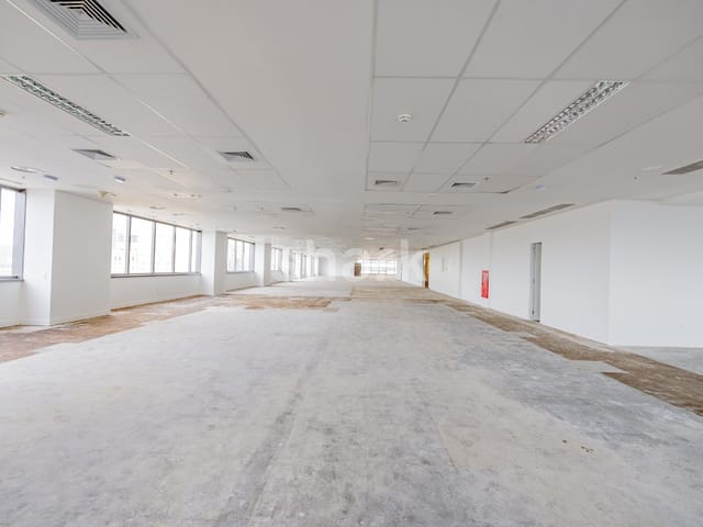 Sala com 879m², à venda ou para alugar, no bairro Alphaville Centro Industrial e Empresarial/Alphaville. em Barueri