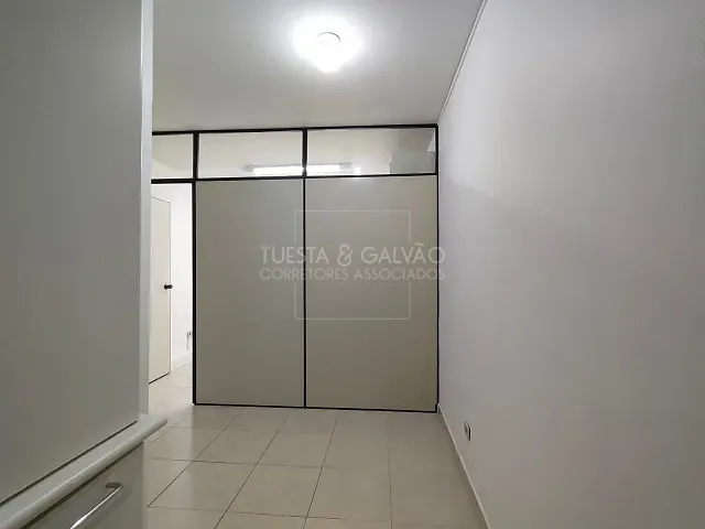 Sala com 40m², para alugar, no bairro Centro em Curitiba