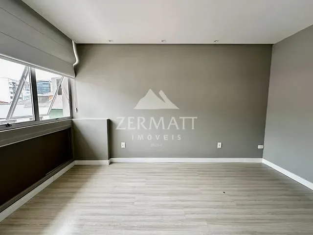 Sala com 40m², à venda ou para alugar, no bairro Centro (Blumenau) em Blumenau