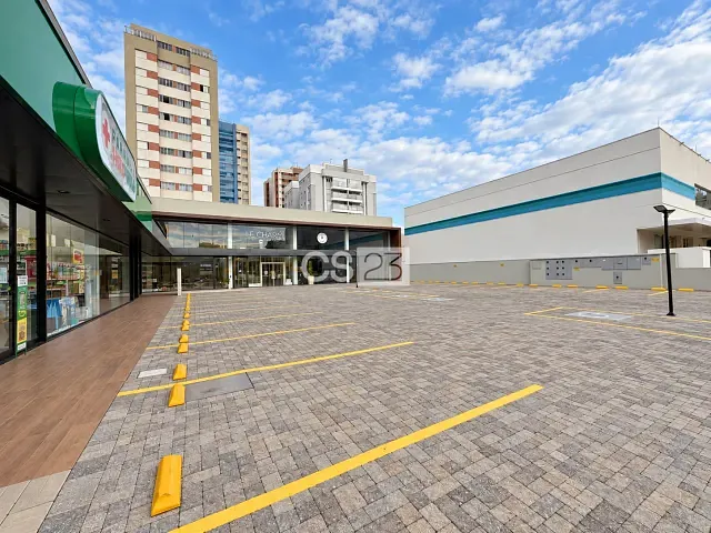 Loja com 143m², para alugar, no bairro Vitória em Londrina