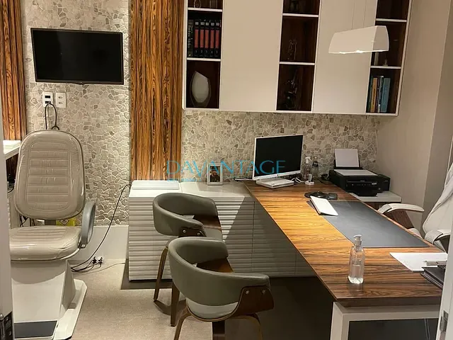 Sala à venda, no bairro Vila Pompéia em São Paulo