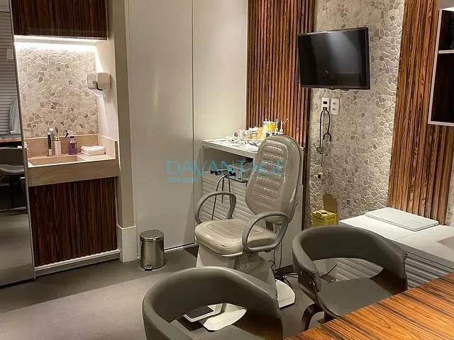 Sala à venda, no bairro Vila Pompéia em São Paulo