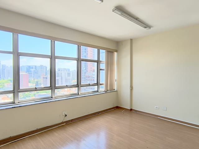 Sala com 87m², para alugar, no bairro Santo Amaro em São Paulo